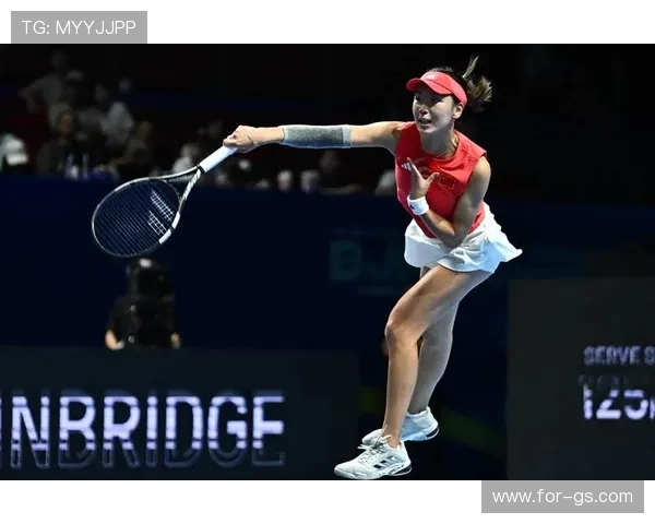 中国队在比利·简·金杯总决赛中不敌意大利队遗憾止步四强