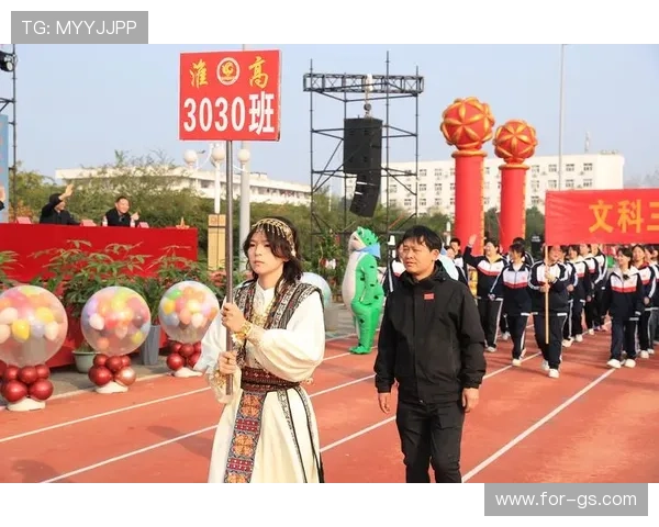 烟花照亮夜空万众欢腾第十五届全国运动会盛大开幕